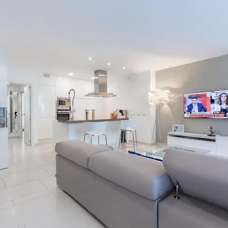 Ground Floor Luxury Apartamento