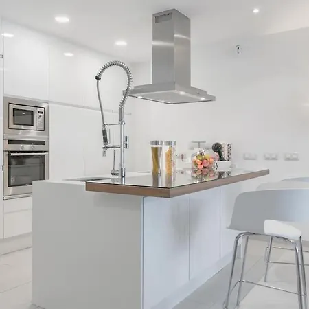 Ground Floor Luxury Apartamento