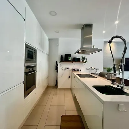 Ground Floor Luxury Apartamento